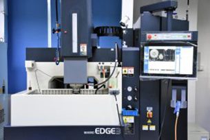 Mirror-finish spark EDM